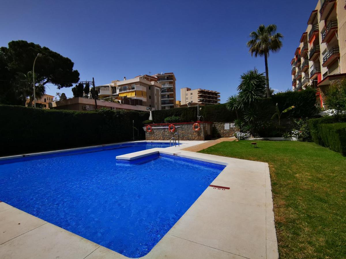 Torremolinos Beach 2 Bedrooms With Terrace And Pool Kültér fotó